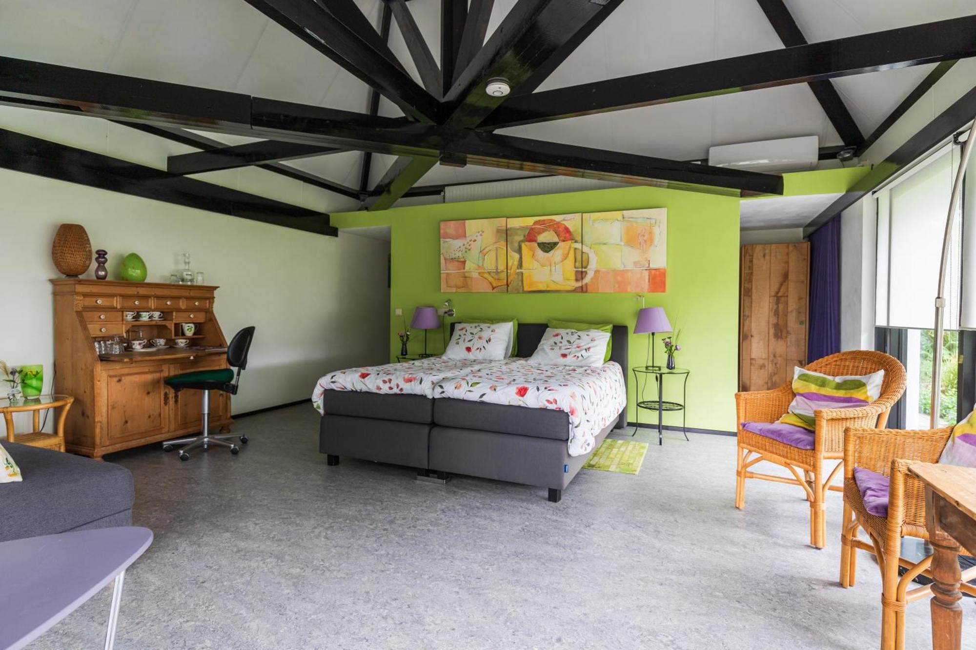 B&B Van Dinter วาลเคินสวาร์ด ภายนอก รูปภาพ